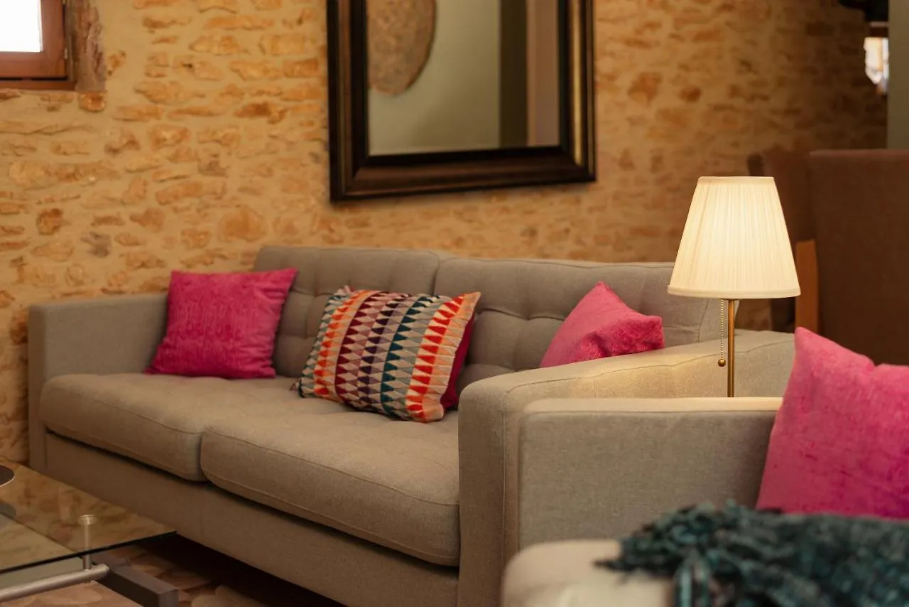 Larroque Haute Gites Cassagnes  Holiday home